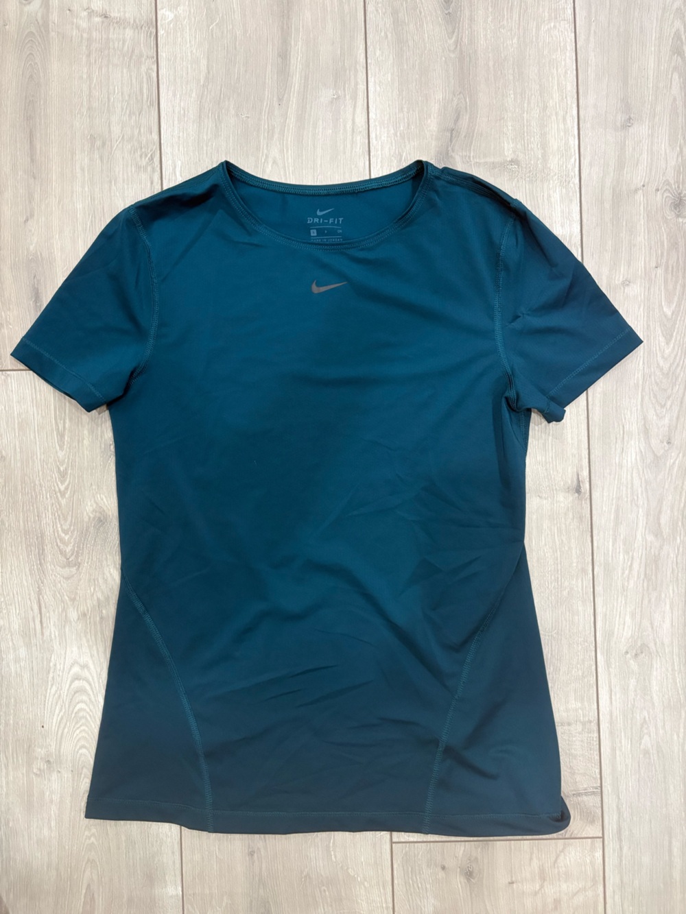 Nike Short-Sleeve Dri-FIT Tee in Teal Blue